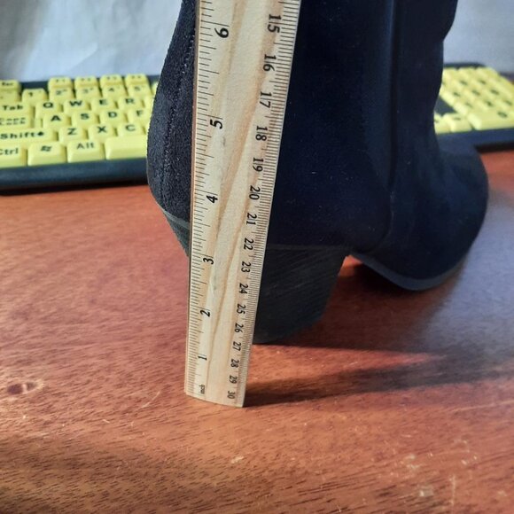 Mix No. 6 Vecciano Chelsa Black Suede Size 9 PreLoved Excellent Condition - Picture 6 of 6